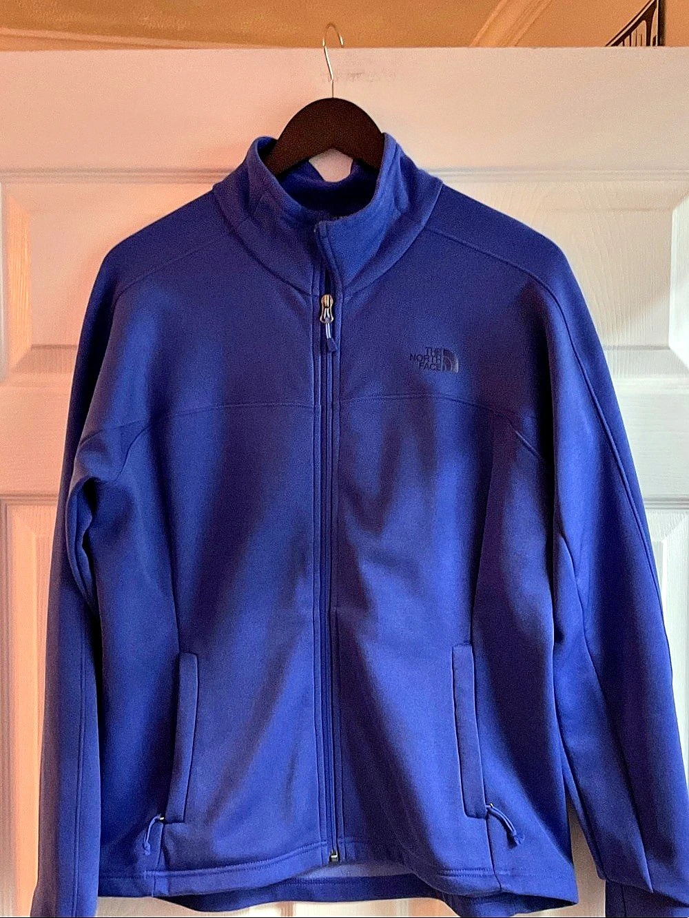 The North Face woman's Purple Full-Zip Jacket Size Large